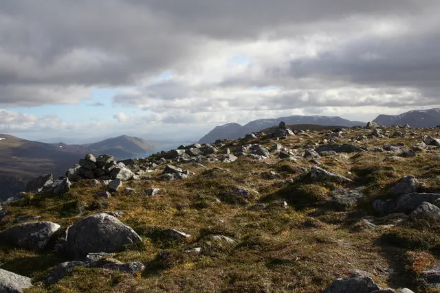 The Fara South Top - Highland